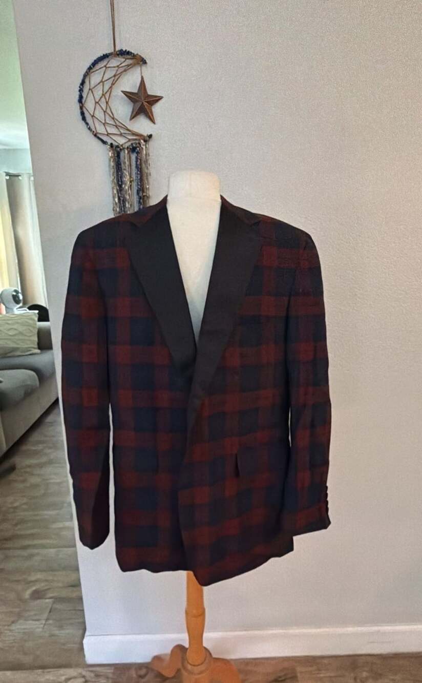 Nordstrom Plaid Tuxedo Dinner Jacket Burgundy Black Satin Shawl Collar